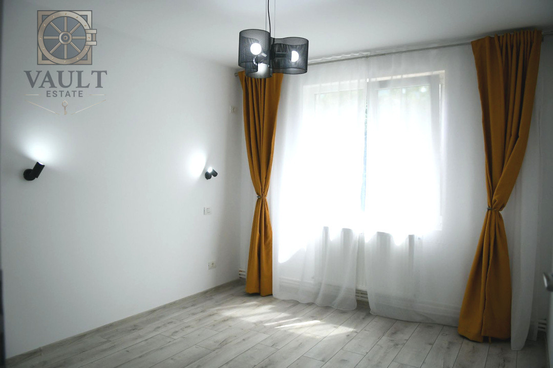 Apartament 3 camere - centrala proprie - Trafic Greu