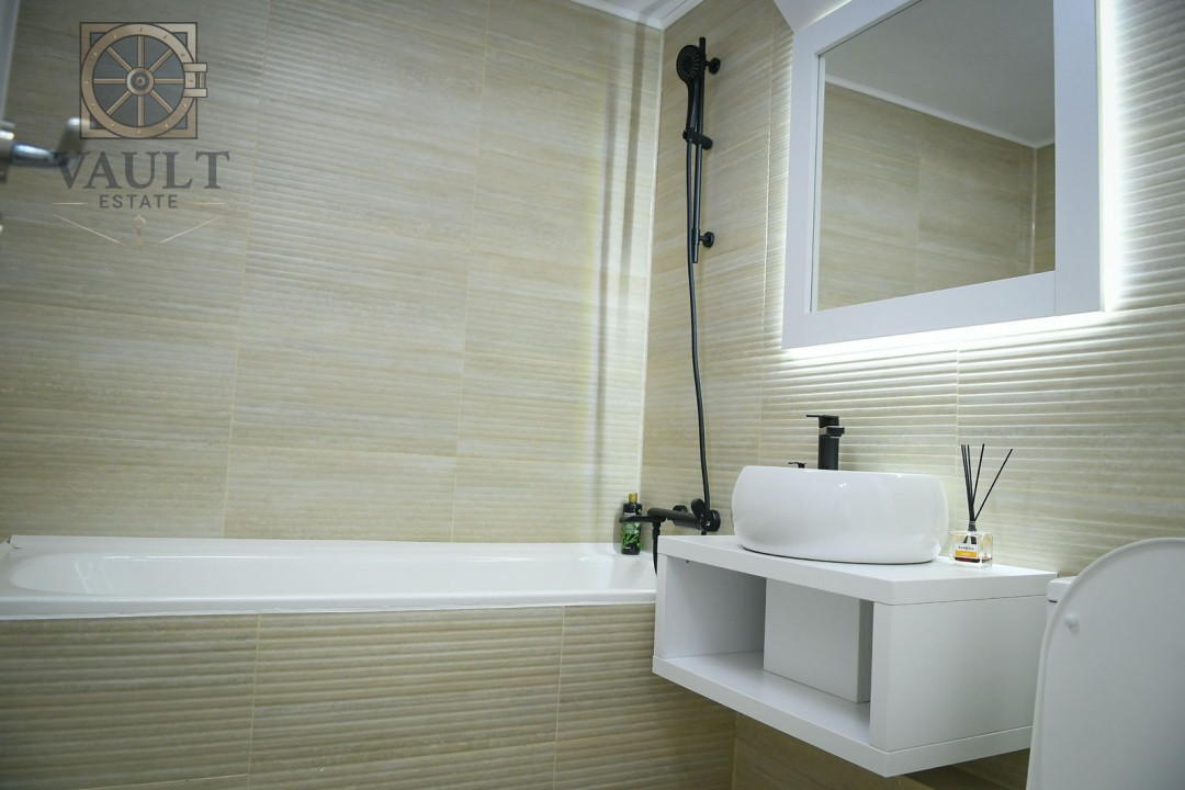 Apartament 3 camere - centrala proprie - Trafic Greu