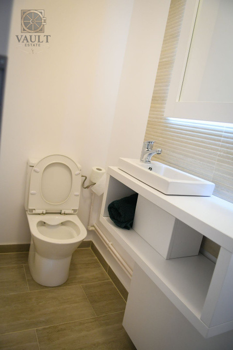 Apartament 3 camere - centrala proprie - Trafic Greu