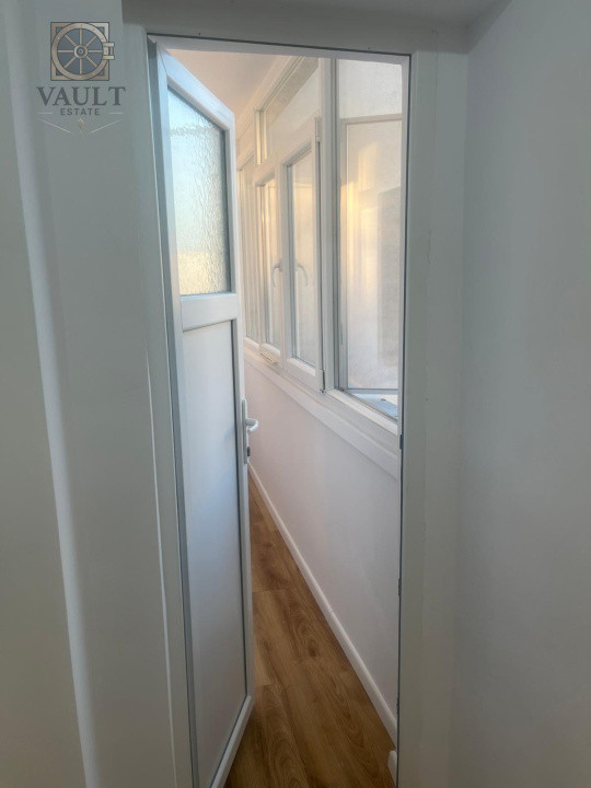 Apartament 3 camere - metrou Valea Ialomitei