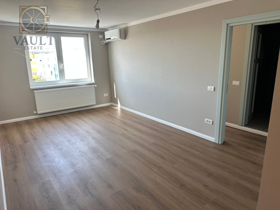 Apartament 4 camere - renovat, centrala proprie - Rahova