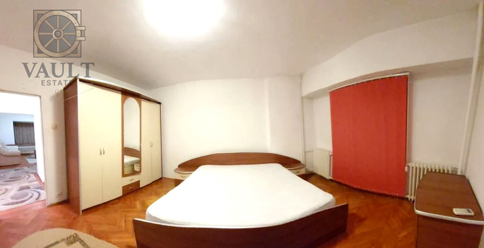 Apartament 4 camere - 300 m metrou Unirii