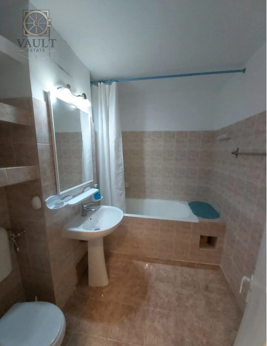Apartament 4 camere - 300 m metrou Unirii