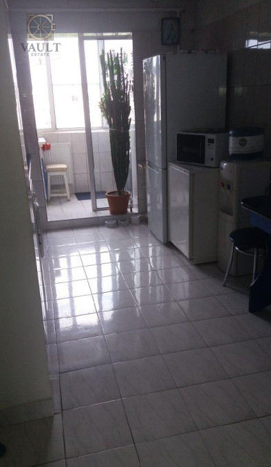 Apartament 3 camere decomandat - Rahova