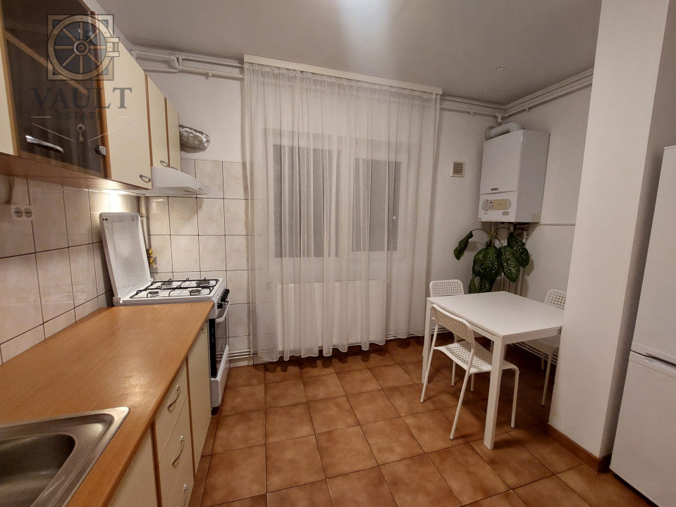 Garsoniera - centrala proprie - Sebastian