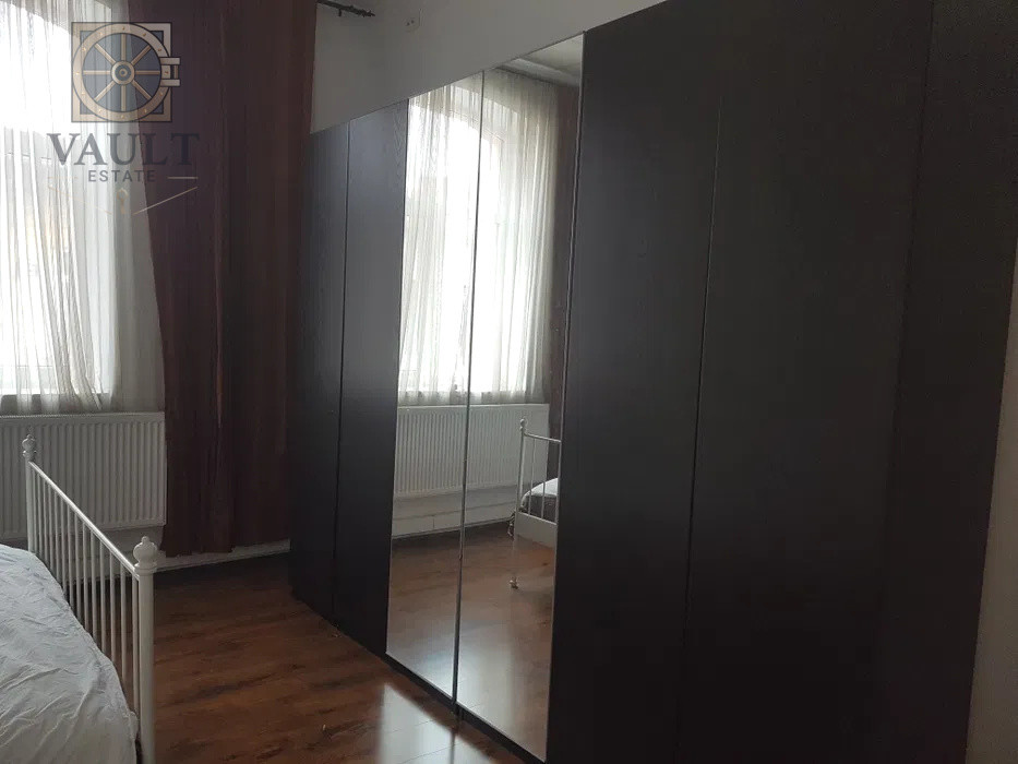 Apartament 3 camere in vila - Piata Regina Maria