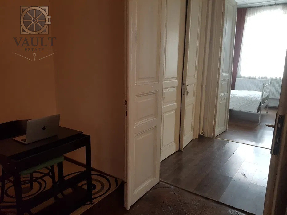 Apartament 3 camere in vila - Piata Regina Maria