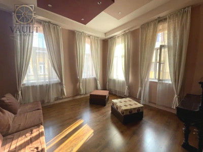 Apartament 3 camere in vila - Piata Regina Maria