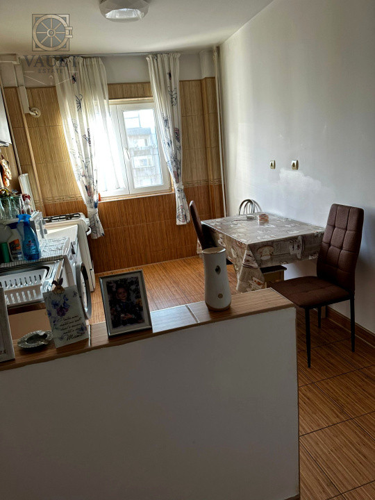 Apartament 2 camere - 2 balcoane - Margeanului