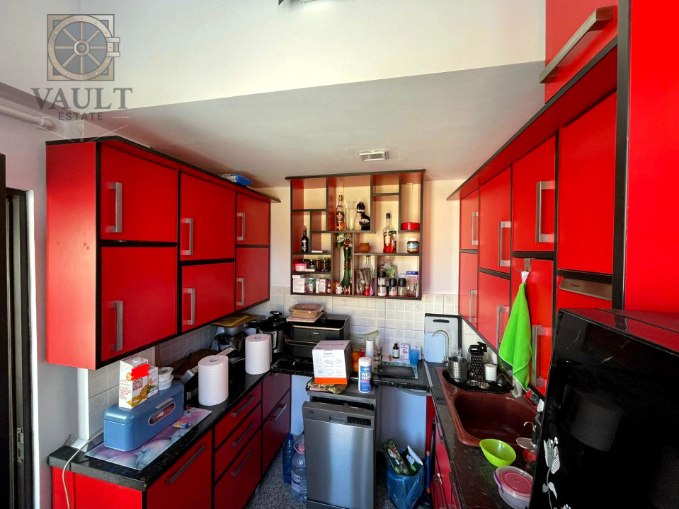 Apartament 3 camere - 3 minute metrou Aparatorii Patriei