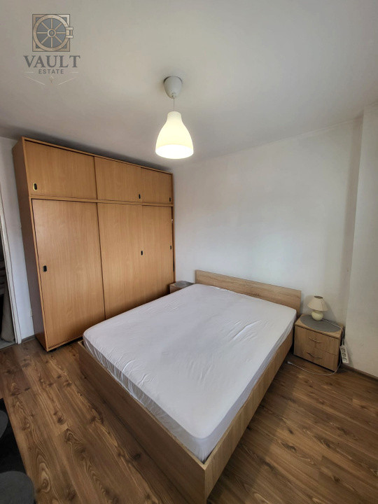 Apartament 2 camere - bloc reabilitat - Trafic Greu