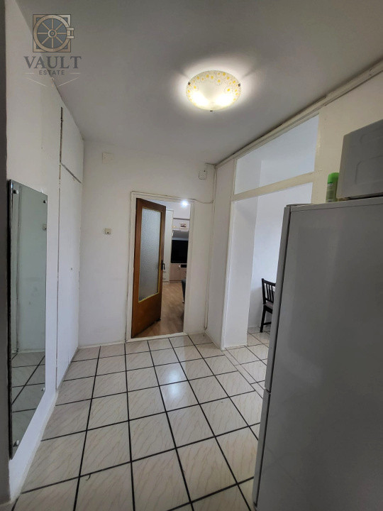 Apartament 2 camere - bloc reabilitat - Trafic Greu
