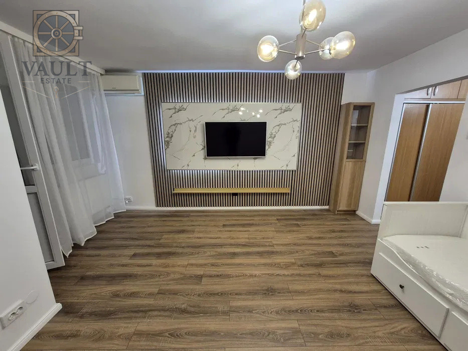 Garsoniera - metrou Lujerului