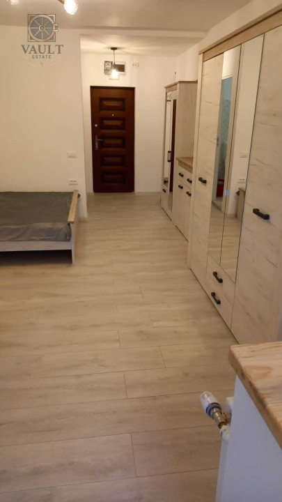 Garsoniera-renovata complet-5 minute de METROU COSTIN GIORGIAN