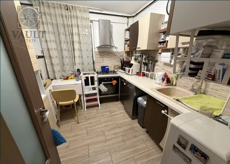 Apartament 2 camere - CENTRALA PROPRIE - BLOC REABILITAT- zona VITAN 