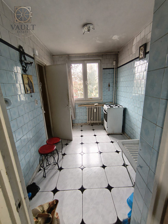 Apartament 3 camere -5 minute Metrou 1 Decembrie