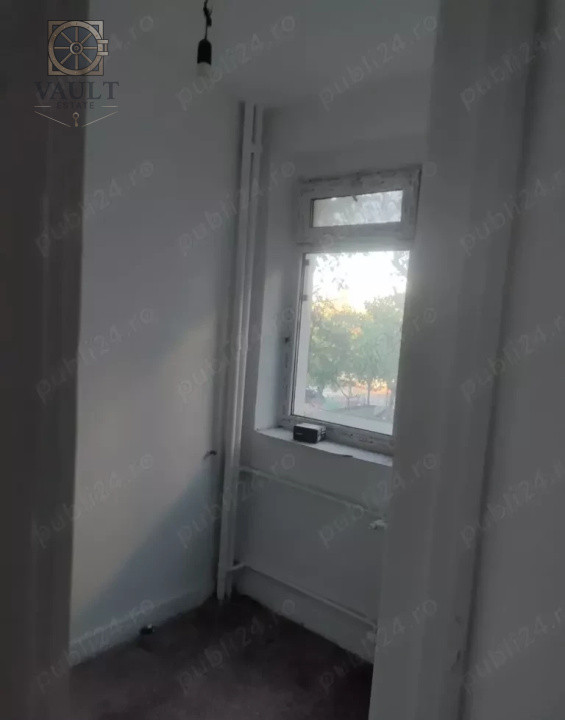 Garsoniera Titan - Liceul Teoretic Nichita Stănescu