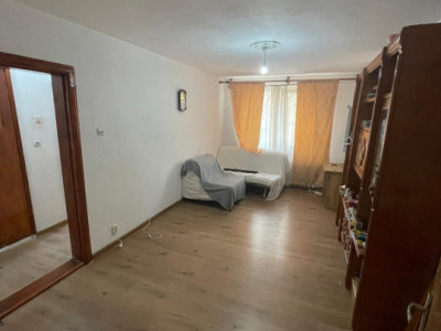 APARTAMENT 3 CAMERE-RAHOVA-MALCOCI-PETRE ISPIRESCU-2 BAI-REABILITAT