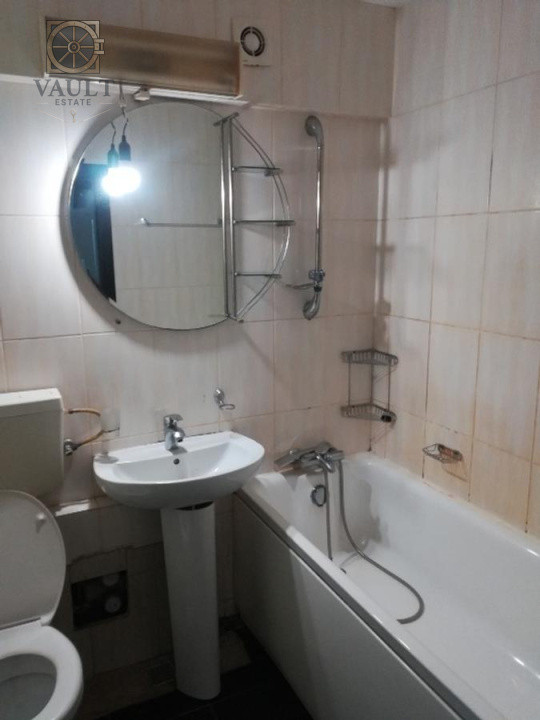 Apartament 3 camere-10 minute metrou 1 Decembrie 1918 