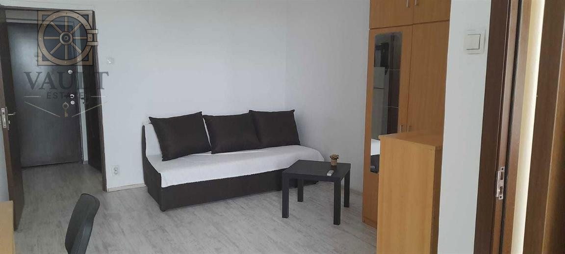 Garsoniera -4 minute metrou Titan 