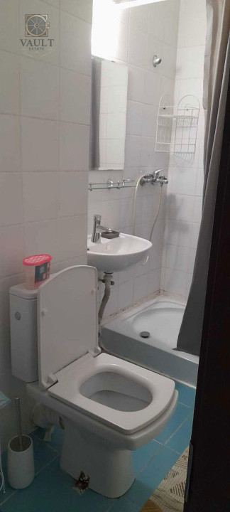 Garsoniera -4 minute metrou Titan 