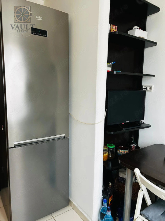 Apartament 3 camere -3 minute metrou Titan