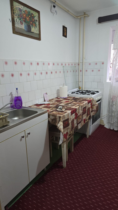 Apartament 3 camere - 5 minute pana la metrou Aparatorii Patriei 