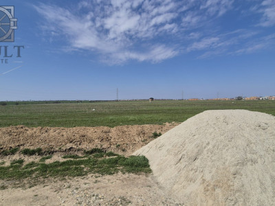 TEREN Intravilan Intre 2 complexe - Utilitati - 9500 MP Berceni/Vidra