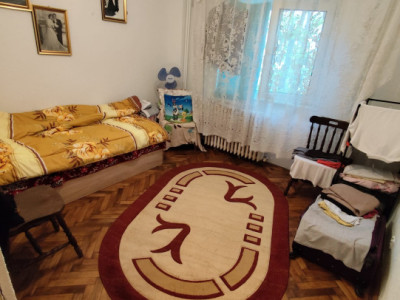 APARTAMENT 2 CAMERE-RAHOVA-MISCA PETRE-SEMIDECOMANDAT-ETAJ 1/8