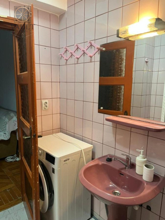 Apartament 2 camere - 1 minut metrou Piata Romana - RISC 2