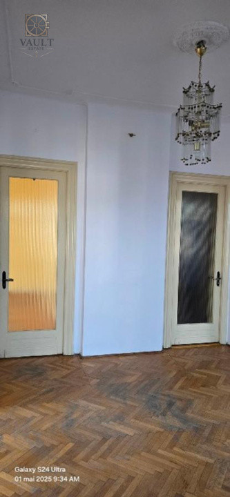 3 camere - 108 MP - Decomandat - Calea Calarasilor