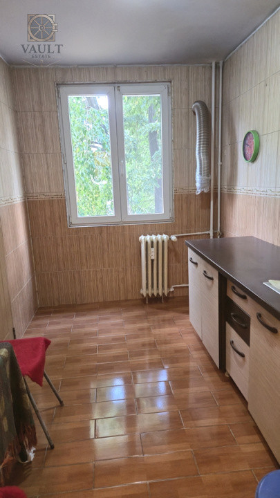Apartament 3 camere - metrou Constantin Brancusi