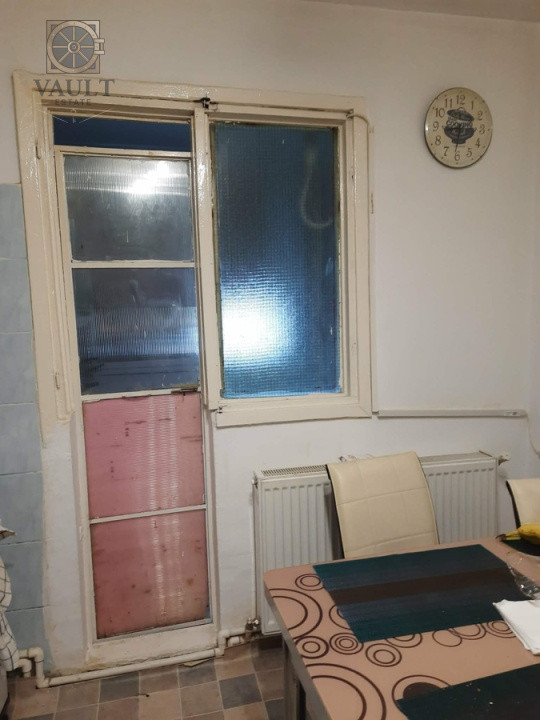 Apartament 4 camere - CENTRALA PROPRIE - APARATORII PATRIEI
