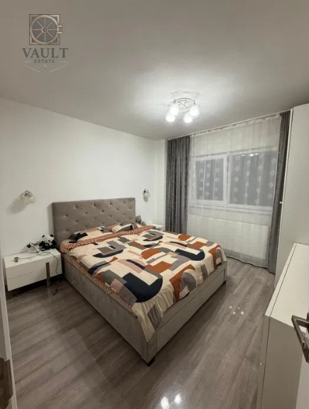 Apartament 3 camere - BLOC ANVELOPAT - zona DRISTOR