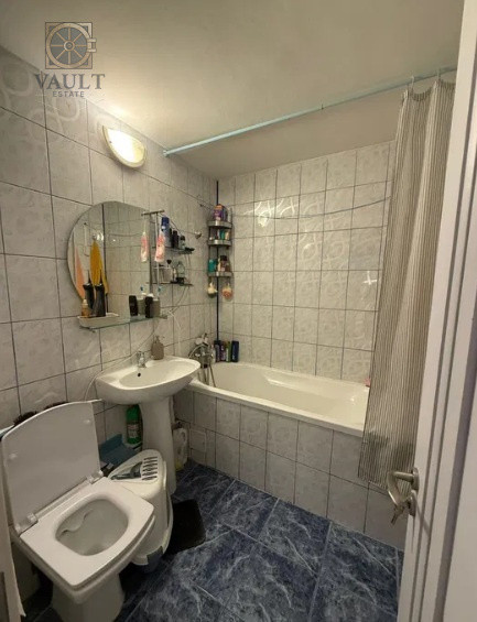 Apartament 3 camere - BLOC ANVELOPAT - zona DRISTOR