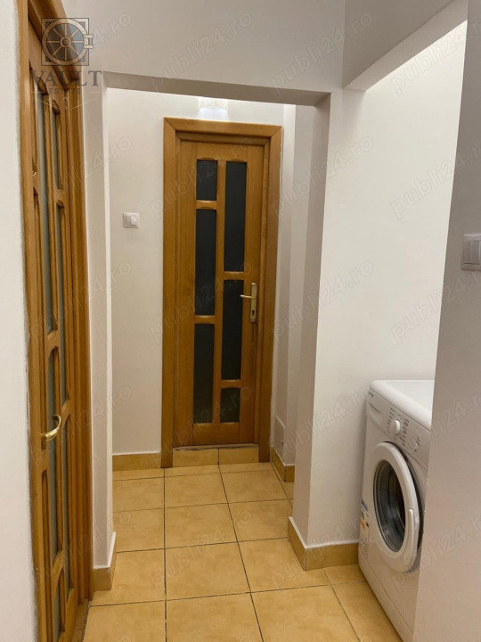 Apartament 3 camere - CENTRALA PROPRIE - zona APARATORII PATRIEI 