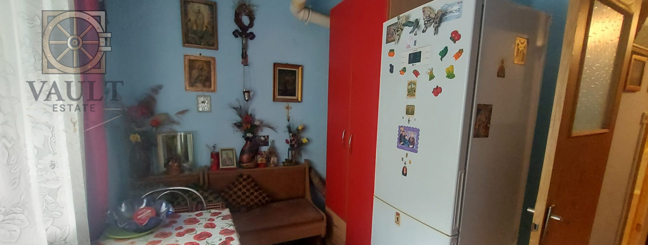 GARSONIERA - ETAJ 1 - BLOC MIXT - METROU CONSTANTIN BRACOVEANU