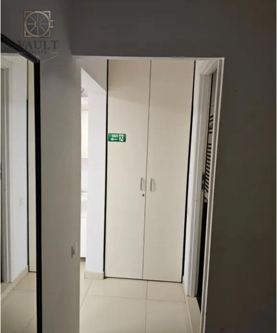 Apartament 4 camere - CENTRALA PROPRIE - zona APARATORII PATRIEI 