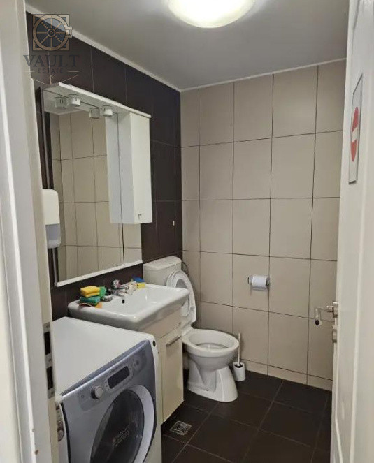 Apartament 4 camere - CENTRALA PROPRIE - zona APARATORII PATRIEI 
