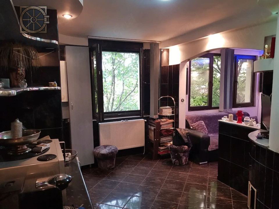 Apartament 3 camere-Centrala Proprie-Metrou Valea Ialomitei 
