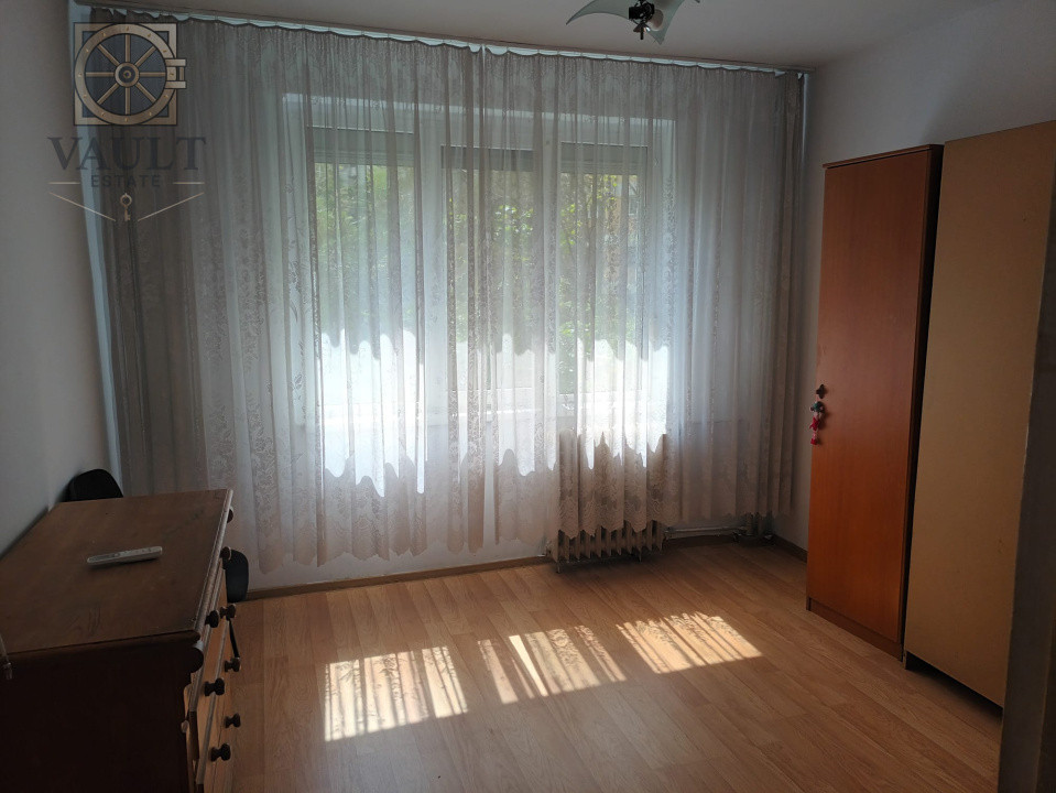 Apartament 3 camere decomandat - Doamna Ghica