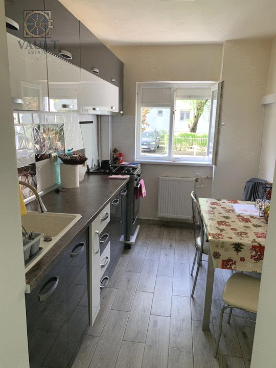 Apartament 2 camere - RENOVAT - zona DRISTOR 