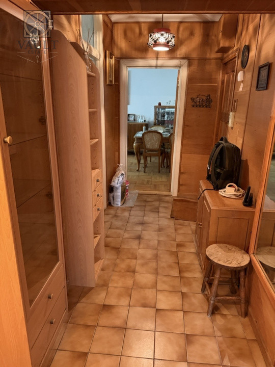 APARTAMENT 4 CAMERE - ETAJ INTERMEDIAR 4/8 - CRANGASI