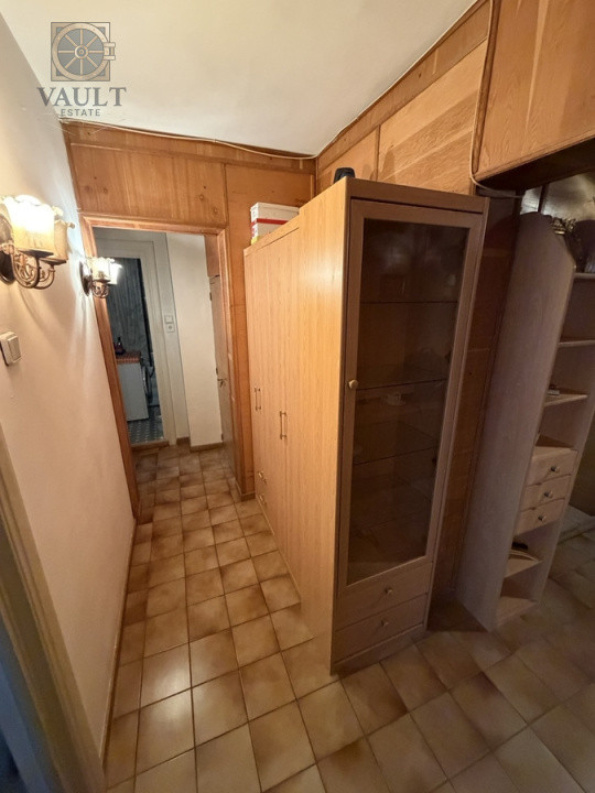 APARTAMENT 4 CAMERE - ETAJ INTERMEDIAR 4/8 - CRANGASI