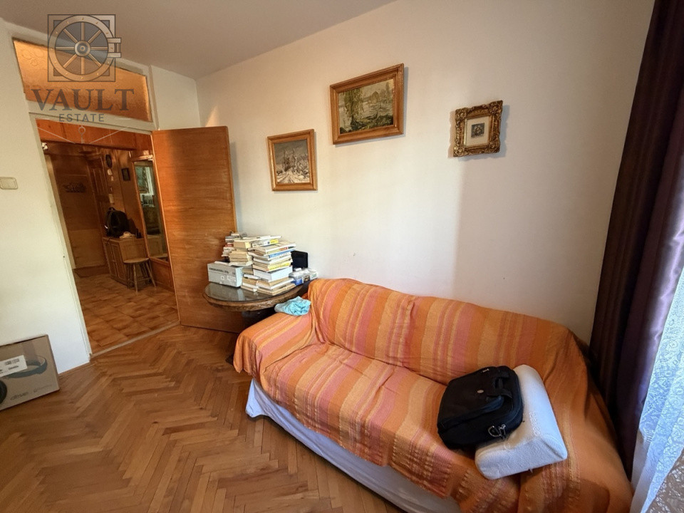 APARTAMENT 4 CAMERE - ETAJ INTERMEDIAR 4/8 - CRANGASI