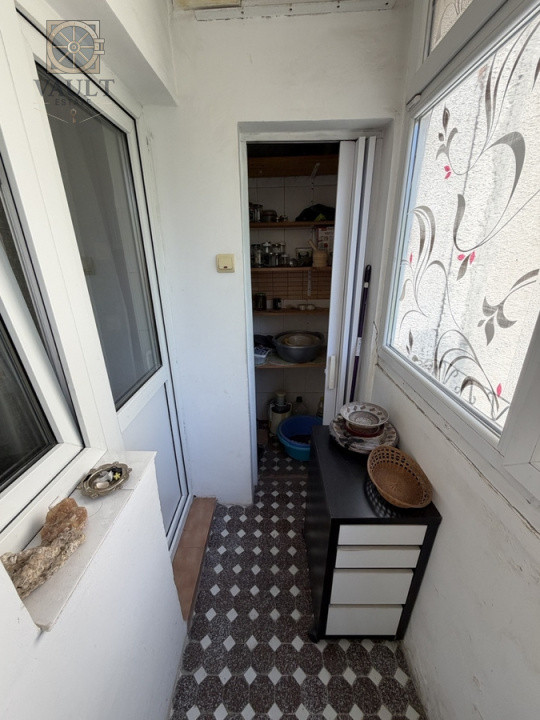 APARTAMENT 4 CAMERE - ETAJ INTERMEDIAR 4/8 - CRANGASI