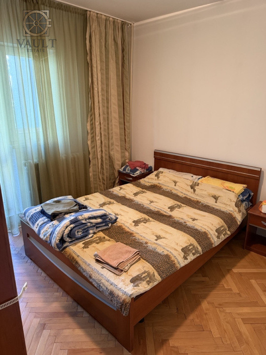 APARTAMENT 4 CAMERE - ETAJ INTERMEDIAR 4/8 - CRANGASI