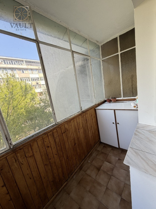 APARTAMENT 4 CAMERE - ETAJ INTERMEDIAR 4/8 - CRANGASI