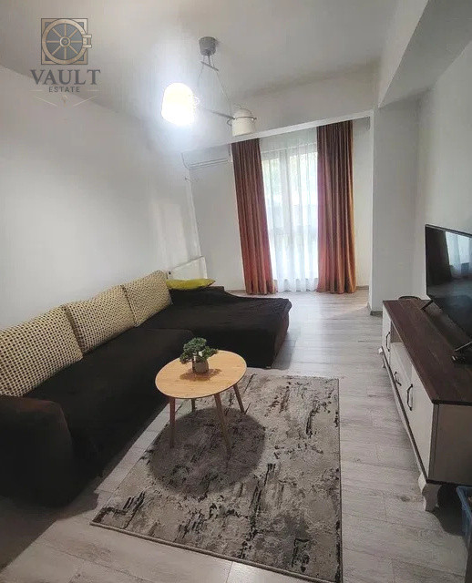Apartament 3 camere decomandat - Mihai Bravu