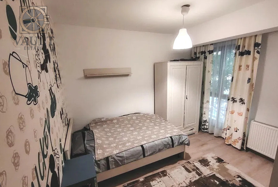 Apartament 3 camere decomandat - Mihai Bravu